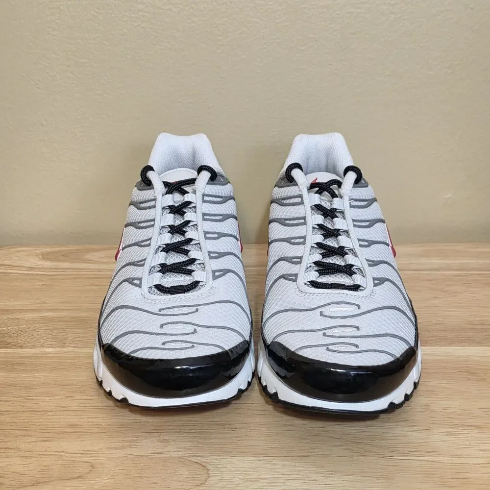 Nike Air Max Plus Photon Dust Particle Grey Sneakers DM0032-002 Men’s Size 8